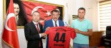 Akçadağ Spor Kulübü Başkan Gürkan'ı Ziyaret Etti